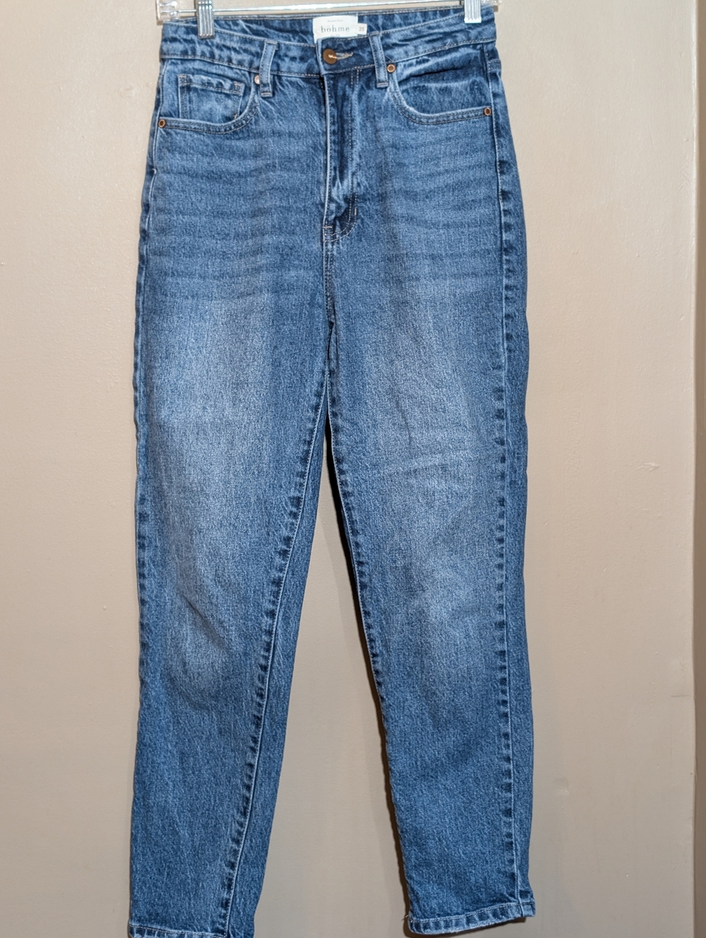 Women’s bohme sz 25/3 Straight Leg Premium Denim Medium Wash Jeans